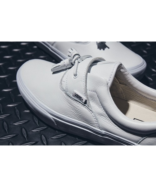 VANS(バンズ)の「ERA SE TASSEL V95CF TL(スニーカー・メンズ・ホワイト・5h/7/11/7h/12/6/8h/8/9h/10/10h/4h/5/6h/9)」の4枚目の写真