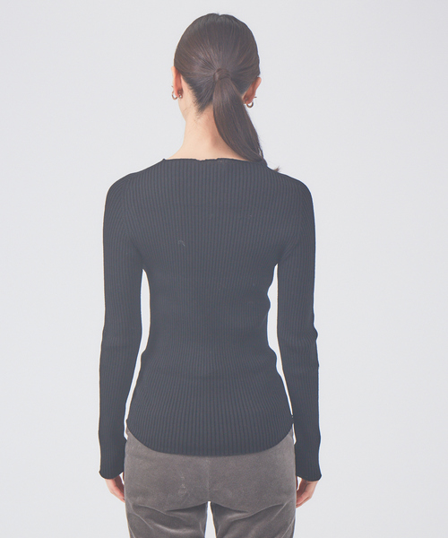 qualite（カリテ）の「【新型登場】シームレスクルーニット（ニット/セーター・レディース・ホワイト/オレンジ系その他/ブルー/ブラック・フリー）」の9枚目の写真