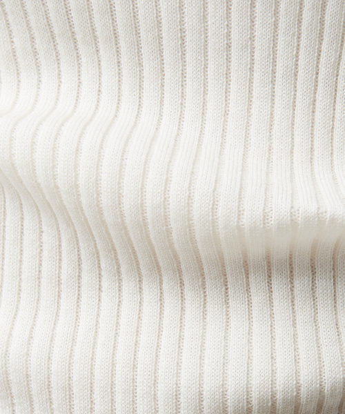 qualite（カリテ）の「【新型登場】シームレスクルーニット（ニット/セーター・レディース・ホワイト/オレンジ系その他/ブルー/ブラック・フリー）」の16枚目の写真