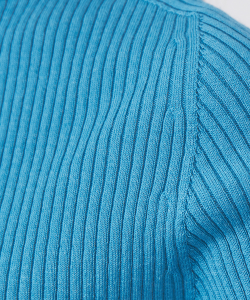 qualite（カリテ）の「【新型登場】シームレスクルーニット（ニット/セーター・レディース・ホワイト/オレンジ系その他/ブルー/ブラック・フリー）」の7枚目の写真