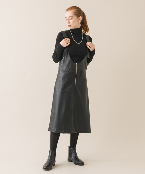 DOLLUPOOPS（ドールアップウップス）の「DOLL UP OOPS　フェイクレザージャンバースカート（ジャンパースカート・レディース・ブラック・FREE）」の3枚目の写真