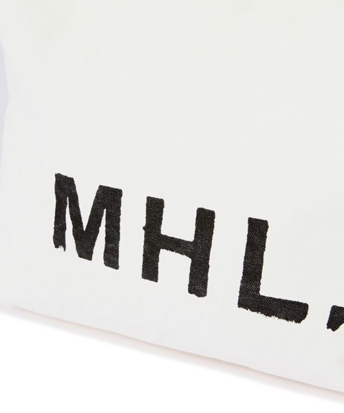 MHL.（エムエイチエル）の「HEAVY COTTON CANVAS（トートバッグ・レディース・ホワイト・FREE）」の4枚目の写真