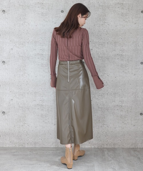 clear（クリア）の「スリットスリーブチェッカーニットトップス（ニット/セーター・レディース・グリーン/マスタード/ブラウン・F）」の13枚目の写真