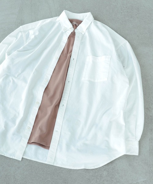 BEAMS LIGHTS（ビームスライツ）の「BEAMS LIGHTS / オックスフォード エンブロイダリー ボタンダウンシャツ（シャツ/ブラウス・メンズ・オフホワイト/ネイビー・SMALL/LARGE/MEDIUM）」の22枚目の写真