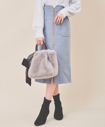 フロントファスナータイトスカート