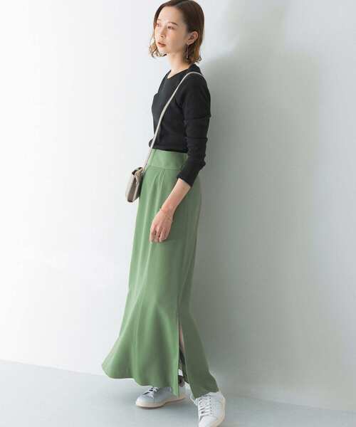 URBAN RESEARCH ROSSO WOMEN（アーバンリサーチ　ロッソ）の「ナロースリットロングスカート（スカート・レディース・ピンク/ベージュ/グリーン・38/36）」の11枚目の写真