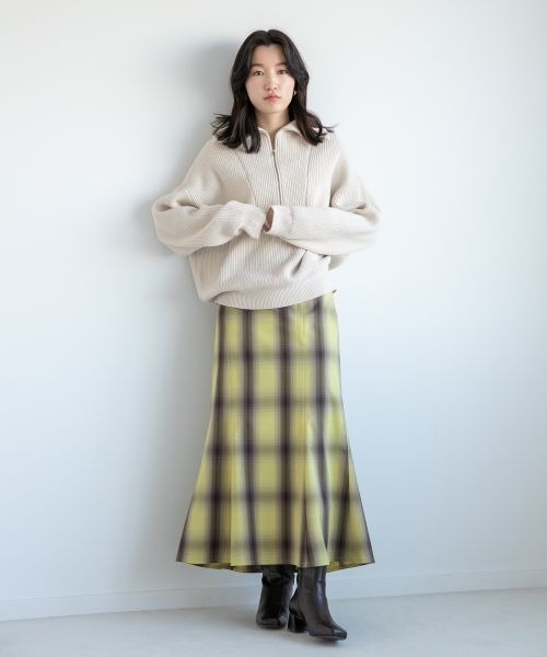 LOWRYS FARM（ローリーズファーム）の「ＳＴＹＬＥＵＰチェックマーメイドスカート　266216（スカート・レディース・ホワイト系その他/ブラック系その他/ブルー系その他/イエロー系その他・SMALL/MEDIUM/LARGE）」の6枚目の写真