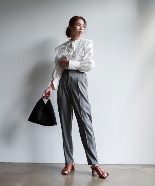 feepur(フェピュール)の「ビッグカラーラウンドカフスブラウス(シャツ/ブラウス・レディース・ブラック/オフホワイト/アイボリー・MEDIUM)」の21枚目の写真