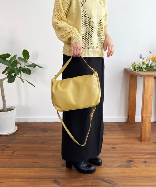 Beau're（ヴュレ）の「BEAURE ヴュレ カウレザー ワンハンドル 2WAY ショルダーバッグ（ショルダーバッグ・レディース・イエロー/ブラック/ベージュ/ブルー系その他/グリーン・FREE）」の12枚目の写真