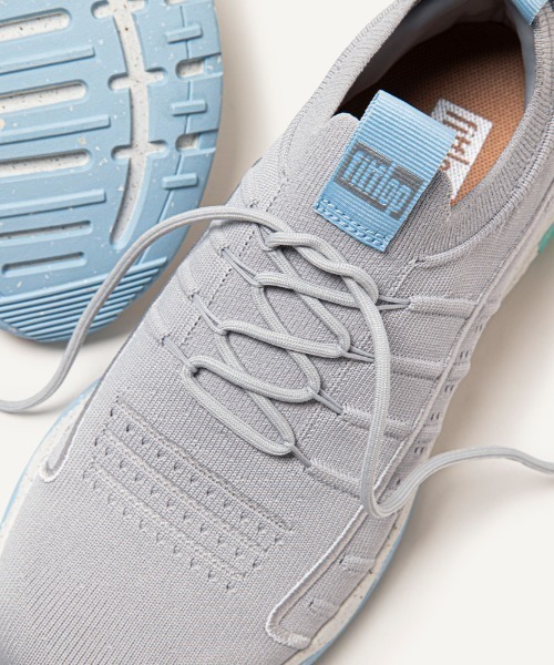 fitflop(フィットフロップ)の「【fitflop/フィットフロップ】 VITAMIN FF e01 KNIT SPORTS TRAINERS スニーカー/シューズ/コンフォートシューズ(スニーカー・レディース・ブラック/ピンク/グレー/ホワイト/ネイビー・US6/US5/US7/US6.5/US8/US7.5/US5.5)」の17枚目の写真