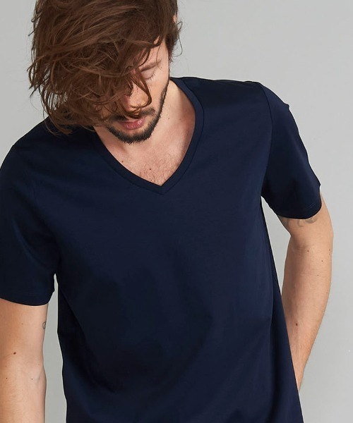 NO ID.(ノーアイディ)の「mt7728- シルケットスムースV-N-T Tシャツ(Tシャツ/カットソー・メンズ・ホワイト/ブラック/ネイビー/ブルー系その他/オレンジ系その他/ワイン・1/2)」の4枚目の写真