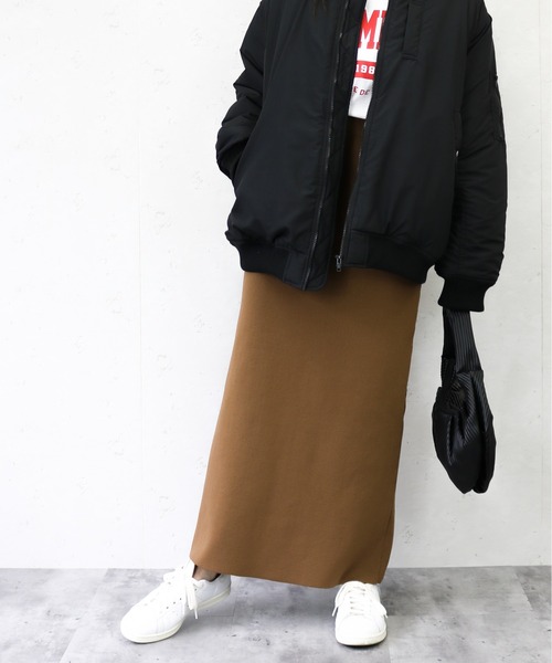 Per sist ence（パーシエンス）の「Per sist ence/パーシエンス　ポリエステル12Ｇ総針ニット ２WAYタイトスカート（スカート・レディース・ブラック/レッド/グリーン/グレイッシュベージュ/ブルー/キャメル/オフホワイト/アイボリー/グレー・FREE）」の8枚目の写真