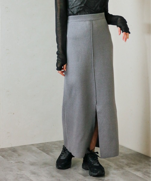 Per sist ence（パーシエンス）の「Per sist ence/パーシエンス　ポリエステル12Ｇ総針ニット ２WAYタイトスカート（スカート・レディース・ブラック/レッド/グリーン/グレイッシュベージュ/ブルー/キャメル/オフホワイト/アイボリー/グレー・FREE）」の5枚目の写真