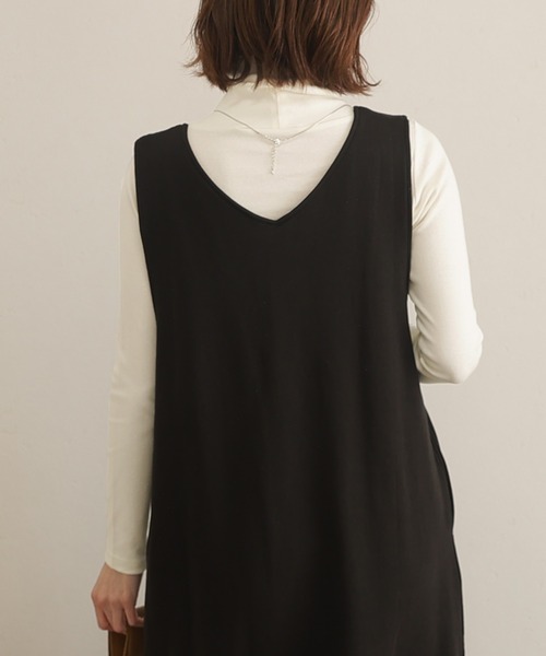 ElegChic(エレグシック)の「コットンハイネックカットソー 長袖(Tシャツ/カットソー・レディース・チャコールグレー/ブラック/オフホワイト/グレイッシュベージュ・M/XL/4L/L/3L)」の5枚目の写真
