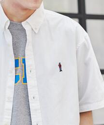 ”ワンポイント刺繍シリーズ”働く人刺繍ボタンダウン半袖シャツ