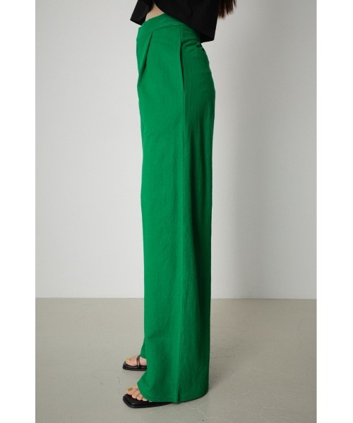 AZUL by moussy（アズールバイマウジー）の「ARCTIC FEEL RELAX WIDE COLOR PANTS/アークティックフィールリラックスワイドカラーパンツ（その他パンツ・レディース・ブルー/レッド/グリーン・SMALL/MEDIUM）」の9枚目の写真