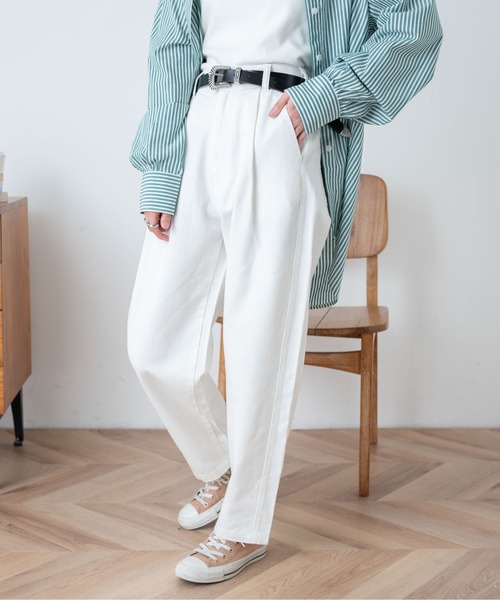 WEGO（ウィゴー）の「WEGO/イージ-タックマムパンツ（デニムパンツ・レディース・ホワイト/ブラック/インディゴブルー・SMALL/MEDIUM）」の2枚目の写真