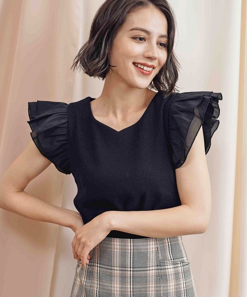 NOELA（ノエラ）の「袖フリル異素材カットソー（Tシャツ/カットソー・レディース・ブラック/ブラウン/ピンク・フリー）」の2枚目の写真