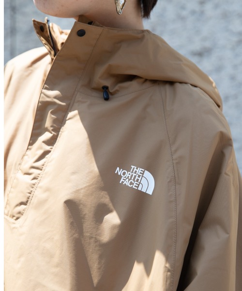 THE NORTH FACE(ザノースフェイス)の「【THE NORTH FACE】ACCESS PONCHO(レインコート/ポンチョ・レディース・ベージュ・MEDIUM/SMALL)」の4枚目の写真
