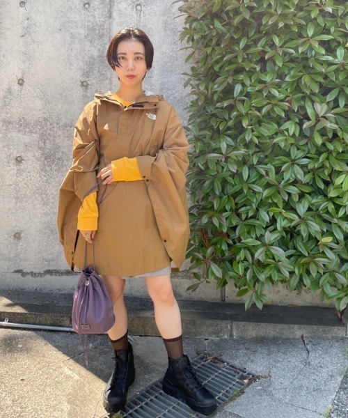 THE NORTH FACE(ザノースフェイス)の「【THE NORTH FACE】ACCESS PONCHO(レインコート/ポンチョ・レディース・ベージュ・MEDIUM/SMALL)」の7枚目の写真
