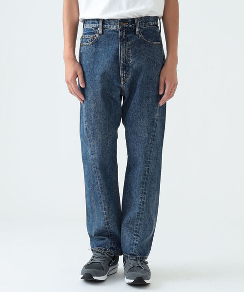 BEAMS（ビームス）の「BEAMS / 3D カット デニム パンツ（デニムパンツ