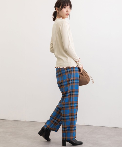 POU DOU DOU（プードゥドゥ）の「トタンテレコメロートップス（Tシャツ/カットソー・レディース・ブラック/グリーン/アイボリー/モカ・3）」の19枚目の写真