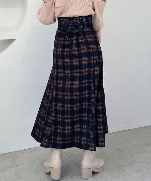 MAJESTIC LEGON(マジェスティックレゴン)の「クラシカルレースアップフレアスカート(スカート・レディース・ブラック系その他/ピンク/グレー/ブラック・SMALL/MEDIUM)」の3枚目の写真