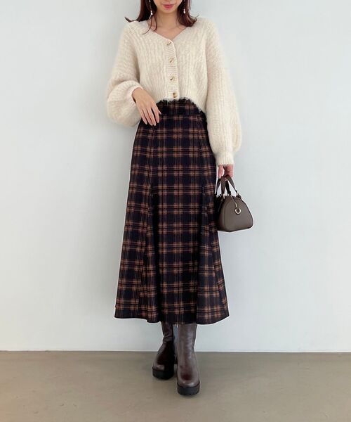 MAJESTIC LEGON(マジェスティックレゴン)の「クラシカルレースアップフレアスカート(スカート・レディース・ブラック系その他/ピンク/グレー/ブラック・SMALL/MEDIUM)」の10枚目の写真