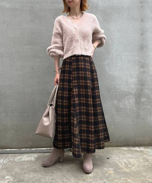 MAJESTIC LEGON(マジェスティックレゴン)の「クラシカルレースアップフレアスカート(スカート・レディース・ブラック系その他/ピンク/グレー/ブラック・SMALL/MEDIUM)」の17枚目の写真