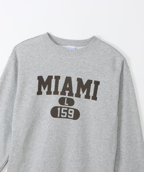 Champion(チャンピオン)の「【Champion/チャンピオン】メンズ ベーシック クルーネックスウェットシャツ(スウェット・メンズ・ホワイト/ダークグリーン/ブラック/グレー/ネイビー・MEDIUM/LARGE/X-LARGE/SMALL)」の20枚目の写真
