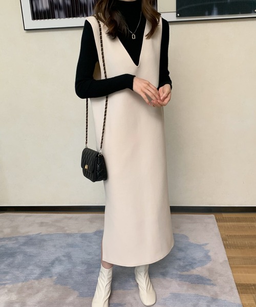 ABITOKYO(アビトーキョー)の「メルトンサイドスリットVネックジャンパースカート(ジャンパースカート・レディース・カーキ/ブラウン/アイボリー/ベージュ/ブラック・FREE)」の9枚目の写真