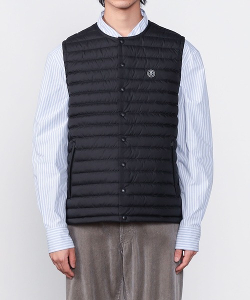 ORCIVAL(オーシバル)の「ORCIVAL | ポリエステルタフタ インナーダウンベスト MEN(ダウンベスト・メンズ・ブラック/チャコール・4/5)」の6枚目の写真