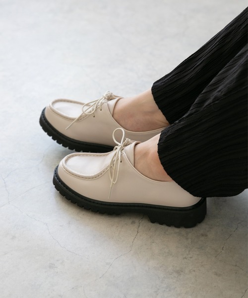 mooimooi(モーイモーイ)の「チロリアンシューズ(モカシン/デッキシューズ・レディース・ブラック/ベージュ/ナチュラル・LL/3L/S/M/L/XS)」の18枚目の写真