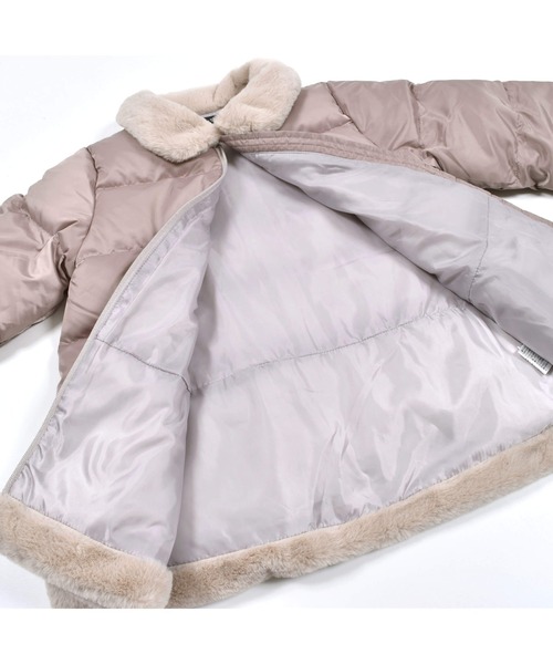 BeBe（ベベ）の「BeBe/シャイニータフタファー切替中綿コート(90~150cm)（その他アウター・キッズ・ベージュ・100/90/150/110/130/120/140）」の6枚目の写真