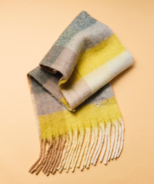 BARNYARDSTORM(バンヤードストーム)の「BARNYARDSTORM / 刺繍入り起毛チェックストール(ストール/ショール・レディース・ブラウン/イエロー/ミント/ピンク/ブルー・FREE)」の4枚目の写真