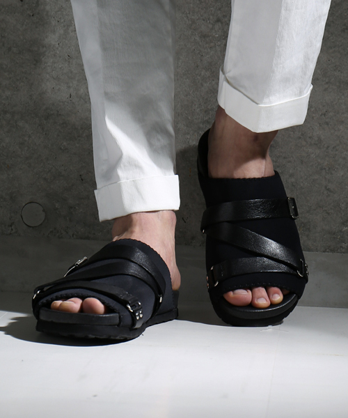 EDIFICE(エディフィス)の「◇Amb SUN 2(サンダル・メンズ・ホワイト/ブラック/チャコールグレー・42/41/40)」の3枚目の写真