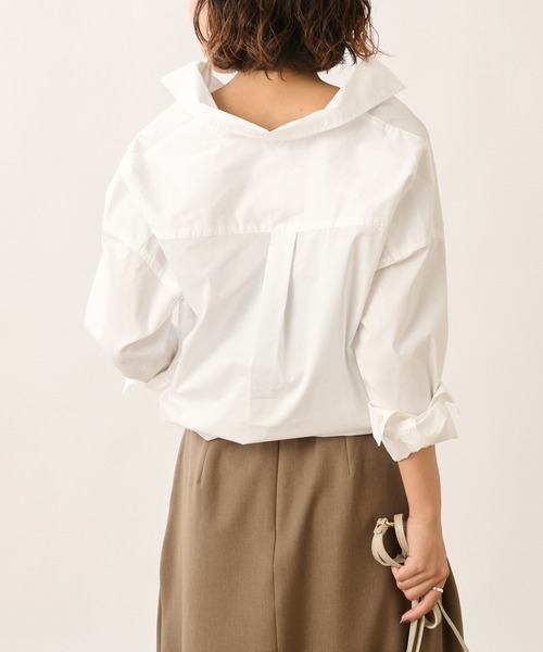 OUVRAGE CLASSE(ウヴラージュクラス)の「ストレッチカシュクールシャツ(シャツ/ブラウス・レディース・サックスブルー/ストライプ/ホワイト・FREE)」の5枚目の写真