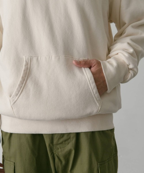 URBAN RESEARCH DOORS(アーバンリサーチドアーズ)の「melelana スタンドプルオーバー(スウェット・メンズ・ホワイト系その他/ネイビー・MEDIUM/LARGE)」の9枚目の写真