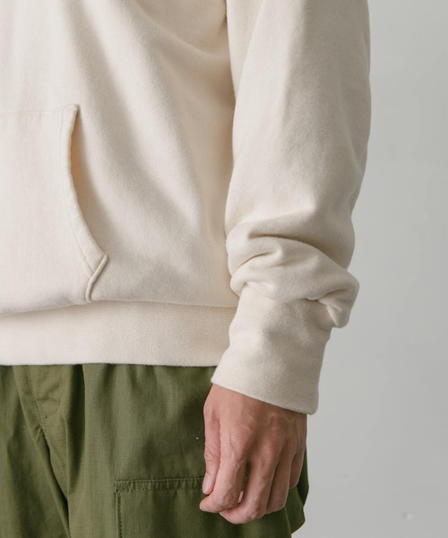 URBAN RESEARCH DOORS(アーバンリサーチドアーズ)の「melelana スタンドプルオーバー(スウェット・メンズ・ホワイト系その他/ネイビー・MEDIUM/LARGE)」の10枚目の写真