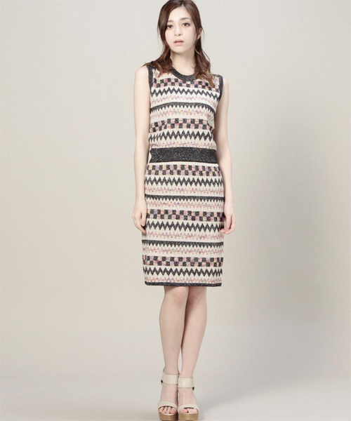 ROSE BUD（ローズバッド）の「LK-15156 C/N SLV-LESS TOP（ニット/セーター・レディース・グレー/アイボリー・ONE SIZE）」の14枚目の写真