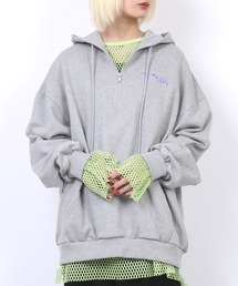 ワンポイントハーフZIPパーカー