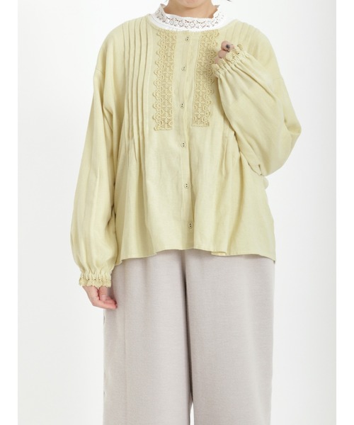 Samansa Mos2（サマンサ モスモス）の「レースピンタックブラウス（シャツ/ブラウス・レディース・グレー/ブラック/イエロー・ﾌﾘ-）」の3枚目の写真