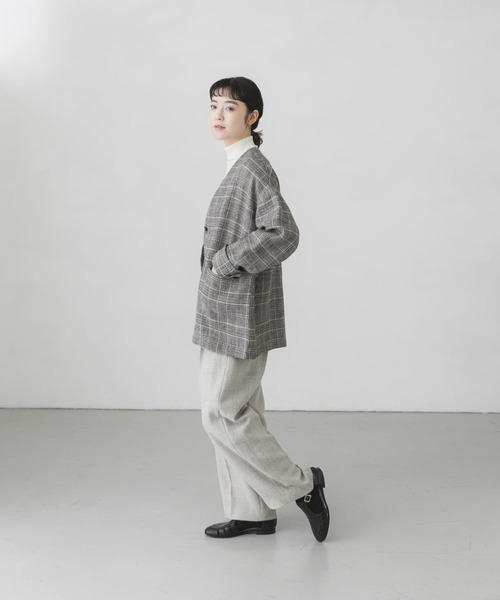 かぐれ(カグレ)の「ウールサージタックパンツ(その他パンツ かぐれ(カグレ)の「ウールサージタックパンツ(その他パンツ