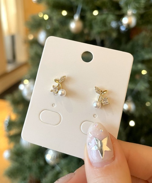 LAC-VERT(ラック・ヴェール)の「チェリー型デザインピアス(ピアス(両耳用)・レディース・ゴールド・FREE)」の7枚目の写真