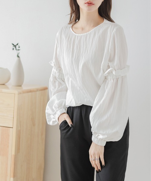 AMELY(エミリー)の「ボリューム袖ブラウス(シャツ/ブラウス・レディース・ピンク/グリーン/ホワイト/ブラック・フリー)」の5枚目の写真