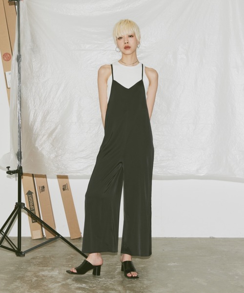 Happy John（ハッピージョン）の「matte satin salopette/マットサテンサロペット（サロペット/オーバーオール・レディース・ブルー/ブラック/カーキ・FREE）」の8枚目の写真