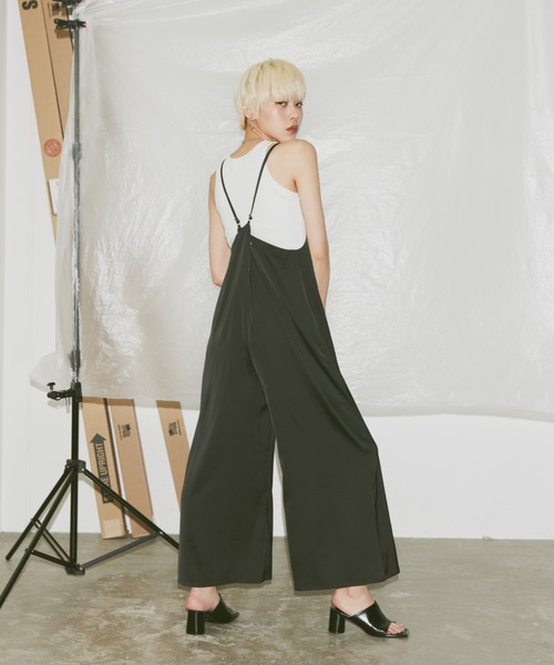 Happy John（ハッピージョン）の「matte satin salopette/マットサテンサロペット（サロペット/オーバーオール・レディース・ブルー/ブラック/カーキ・FREE）」の11枚目の写真