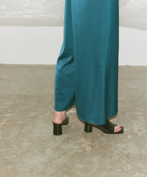 Happy John（ハッピージョン）の「matte satin salopette/マットサテンサロペット（サロペット/オーバーオール・レディース・ブルー/ブラック/カーキ・FREE）」の22枚目の写真