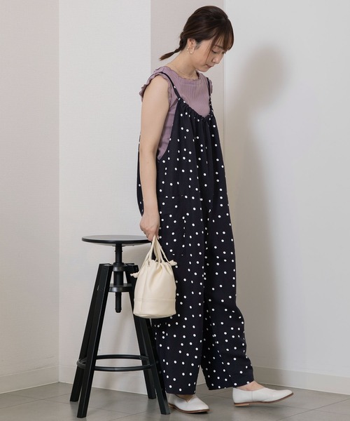 POU DOU DOU（プードゥドゥ）の「リネンレーヨンキャミソールサロペット（サロペット/オーバーオール・レディース・ブラック/カーキ/ネイビー・3）」の11枚目の写真