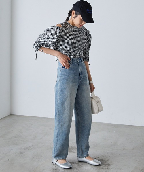 forksy.（フォルクシー）の「【forksy.】バックオープンショルダースリットパフスリーブブラウス（シャツ/ブラウス・レディース・ホワイト×ブラック/ホワイト・FREE）」の5枚目の写真